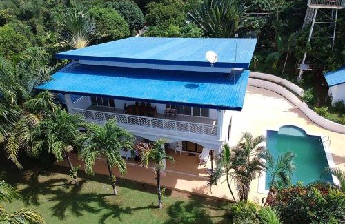 San Pedro Villa | Luxury Villa with Pool in Tropical Garden