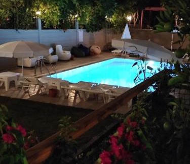 Kemer Mahallesi Villa | Luxury villa with pool