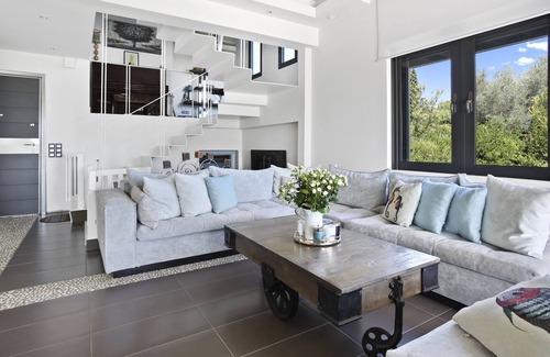 Ermionida Villa | Luxury Villa with Tennis court & Swimming pool