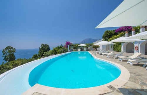 Praiano Villa | LUXURY VILLAS ZILIC RENTALS - "Villa Li Galli" Praiano 8 Bedrooms -16 guests