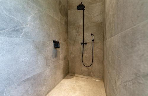 Straden Ski Chalet | Luxus Kellerstöckl mit Privatem Hot Tub