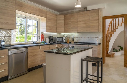 Olhao Villa | LV Premier FU1 heated pool, AC, garden, sea view