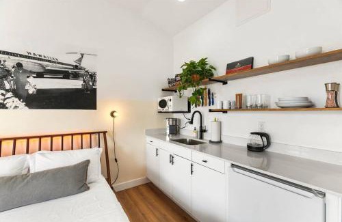 Chandler Apartment | Mākālea Studio suite liʻiliʻi