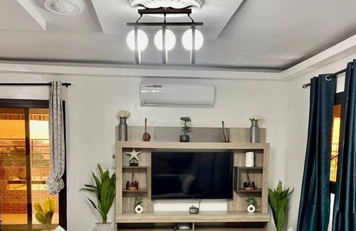 Abidjan Apartment | M & M Penthouse, 1 bedroom Salon Villa Complete