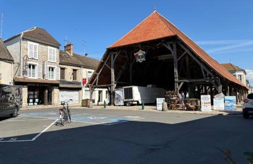 Milly-la-Foret Apartment | Ma Belle Conciergerie - COSY 2pièces centre Historique Milly-La-Foret