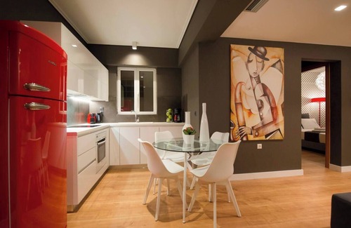 Ano Patisia Apartment | Ma Maison N°2 Luxury Suite/Parking/Big balcony/15' to Acropolis by metro/300Mbps