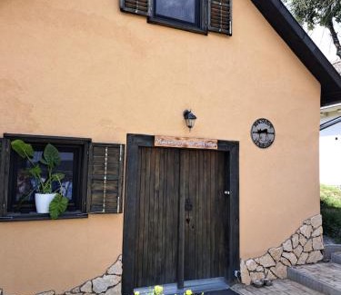 Mecseknadasd House | Macskajaj vendégház