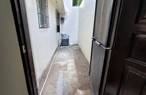Basak Apartment | mactan bayswater guesthouse 3 room