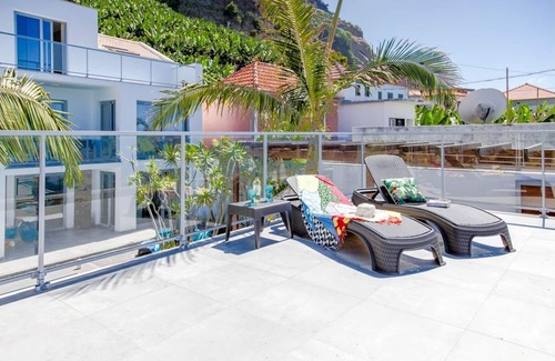 Ponta do Sol House | Madeira Beach House by LovelyStay