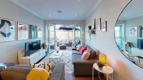 Balham Apartment | Madison Hill - White Hill House 4 - 2 bedroom flat