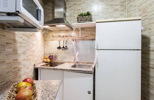 Barrio de La Latina Apartment | Madrid de los Austrias IIt- Apartment in La Latina Neighbourhood