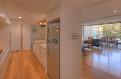 Horseshoe Bay Apartment | Maggies Beachfront Apt. 8