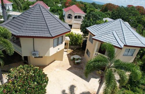 Crane corner Villa | Magic Moments JA