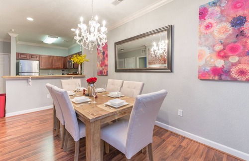Four Corners Condo | Magnificent Award Winning Newly Renovated Condo Near Disney 2+2 Great Amenities