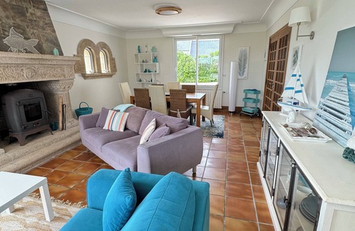 Pouldreuzic House | Magnificent Breton house for 10 people on the seafront