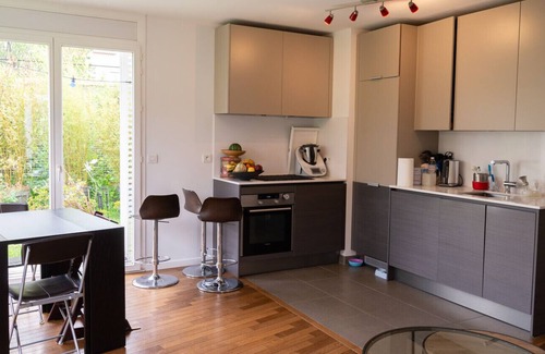 Issy-les-Moulineaux Apartment | Magnificent Comfortable Apartment with nice garden