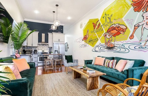 Faubourg Lafayette House | Magnificent Getaway - 10 Beds - Near FQ
