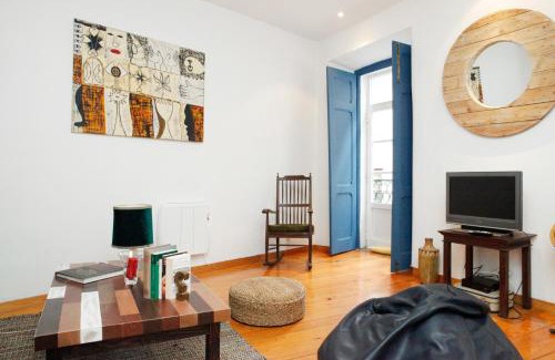 Mouraria Apartment | Magnificent Historical City Centre Apart with Terrace