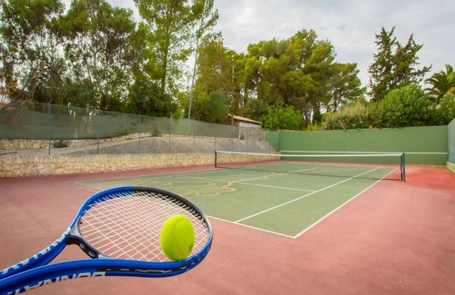 Vale de Centianes Villa | Magnificent Portugal Villa | 7 Bedrooms | Villa Mouraria 16 | Billiards Table.