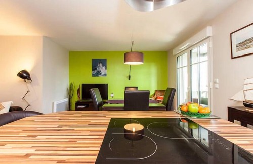 Courtoisville-Sillon-Moka Apartment | Magnificent sea view for this T3 special offer 11/10/25 to 18/10/25 with parking