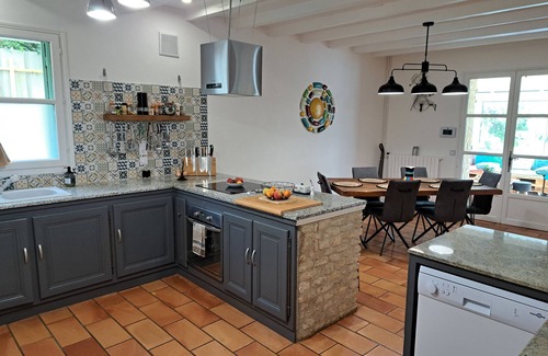 Cisse House | Magnificent stone farmhouse 10 minutes from Futuroscope