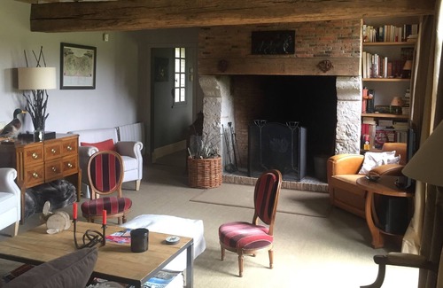 Glos House | Magnifique Longère du Xviiième, Charme et Calme Absolu, au Milieu des Champs