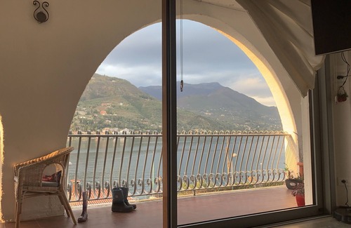 San Felice del Benaco Apartment | Magnolias Garda apartment