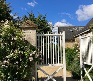 Saint-Christophe-en-Champagne Villa | Maison de vacances avec piscine chauffée, jacuzzi et jardin privé - proche circuit des 24h du Mans