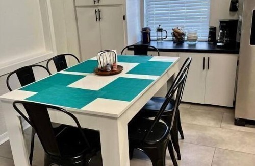 Weeki Wachee Gardens House | Main River house: Includes Kayaks, Canoe, Game Rm, Weeki Spring behind home,