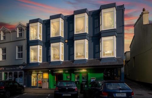 Clifden Apartment | Main Street Hideaway