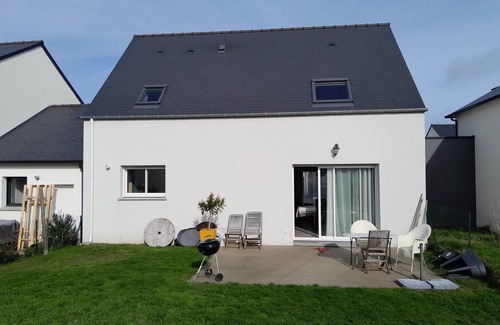 Saint-Coulomb House | Maison à Moins de 2KM des Plages de la Côte D'eùeraude