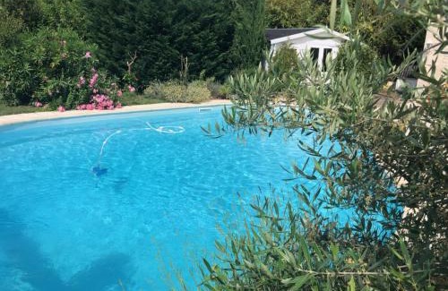 Saint-Gregoire-d'Ardennes Villa | Maison ancienne avec piscine au milieu des vignes