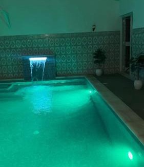 Rejiche House | maison avec piscinne 350 m de la plage