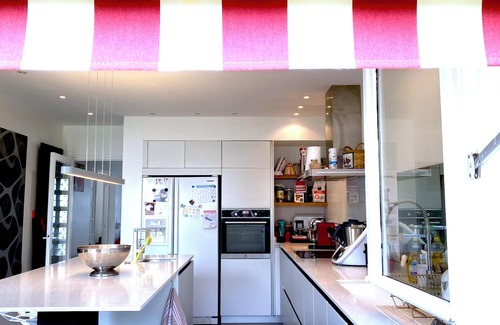 Bassussarry House | Maison Basque Familiale et Piscine Chauffée 9pers