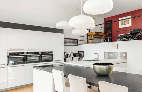 Beauville Villa | Maison Beaucharme - Three Bedroom Villa, Sleeps 6