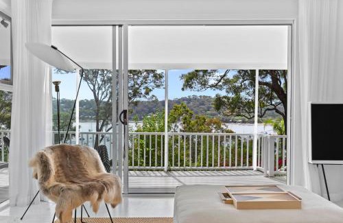 Avalon Beach House | Maison Blanc, Avalon IH