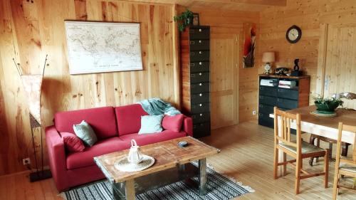 Millau Ski Chalet | Maison bois vue Causse Larzac et viaduc