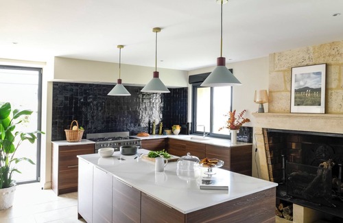 Teuillac Other | Maison Bourgeoise with character amidst the Bordeaux vineyards