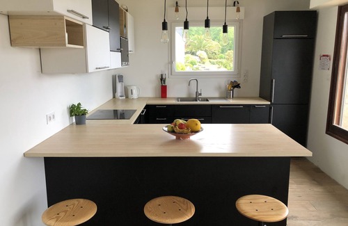 Louannec House | Maison Bretonne Fraichement Rénovée Avec vue mer Panoramique et Sauna