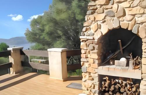 Olmeto House | Maison charmante avec vue sur la mer, Olmeto + Cheminée