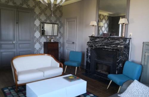 St Georges la Pouge House | maison courbarien