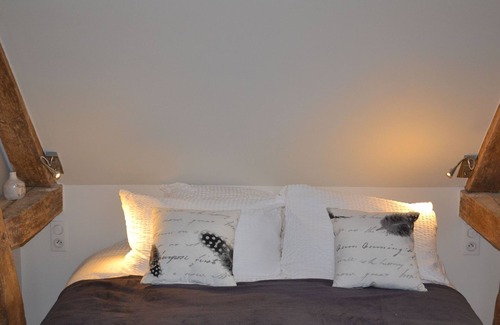 Saint-Jean-de-Livet House | Maison D'hôtes La Bihorée