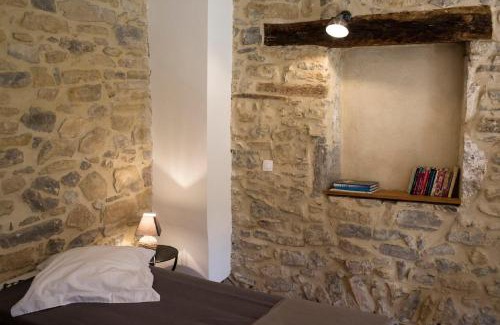 Lagorce House | Maison d'Hôtes Mas de la Chadenede