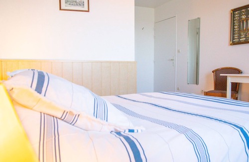 Fiennes Bed & Breakfast | Maison D'hôte La Ferme Du Grand Air - Twin Room with Private Bathroom 3