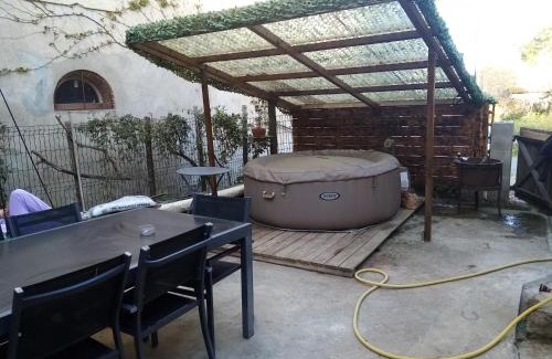 Capestang House | maison de campagne avec jaccuzi à bulles