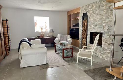 Corseul House | Maison de caractère à Corseul, jardin et piscine