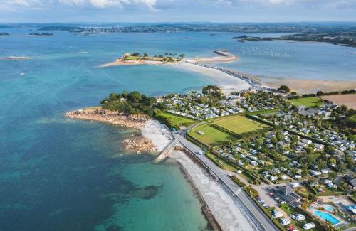 Saint-Pol-de-Leon House | Maison de charme en pierre Accès plage et GR34 immédiat