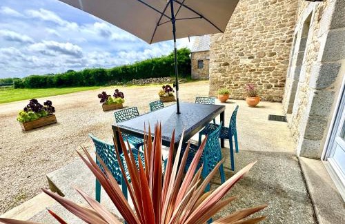 Saint-Pol-de-Leon House | Maison de charme en pierre Accès plage et GR34 immédiat