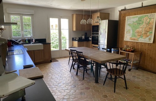 Montjavoult House | Maison de Charme au Cœur du Vexin - Piscine Chauffée, Grand Jardin - 1h de Paris