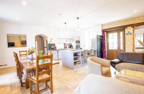 Tourtoirac House | Maison de Charme avec Jardin, Activités de Plein Air et Proche Sites Touristiques - FR-1-616-333